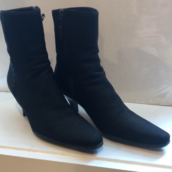 PRADA BRUSHED LEATHER ANKLE BOOTS - Picture 9 of 9